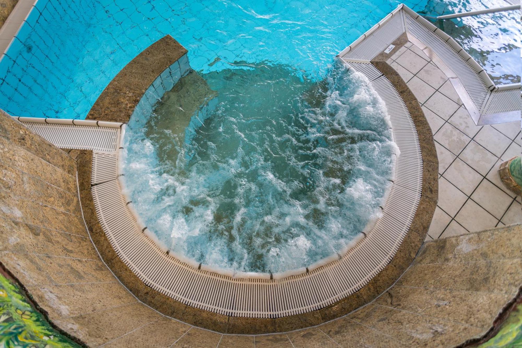 Naturparkhotel Adler Вольфах Экстерьер фото